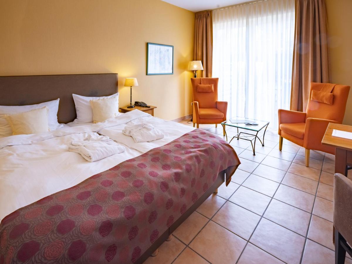 Huettmann Hotel